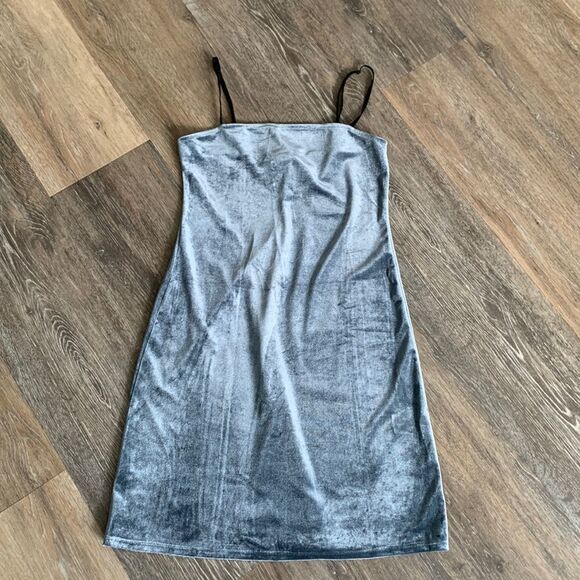 Forever 21 velvet mini dress fit and flair size medium - Picture 7 of 11